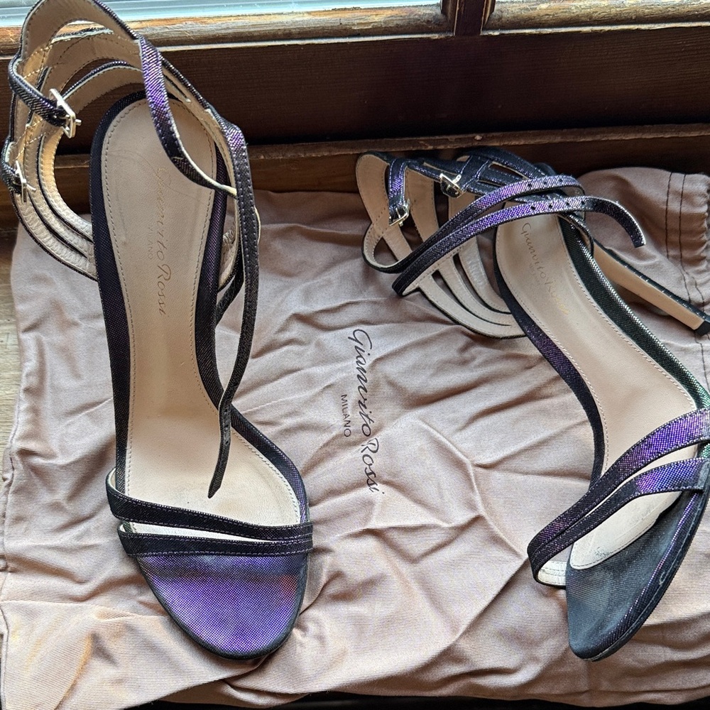 Gianvito Rossi Women's chic Purple Shimmer Strappy Sandals. Comes w dust bag.